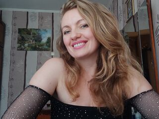 beautiful camgirl HelenLannet