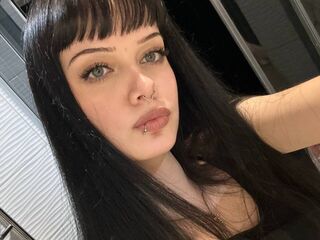 camslut topless HerminiaKoeing