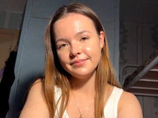 hot camwhore HollyCathrin