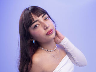 girl chatroom IrisVelvet