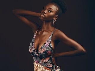 Kinky webcam girl IssaJenner