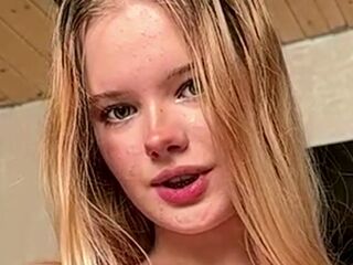 fingering girl chat JeannettaCeraos