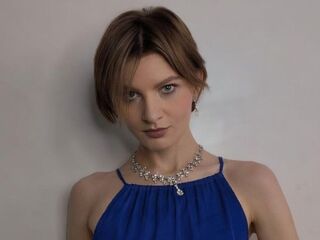 free nude cam KarinaBiz
