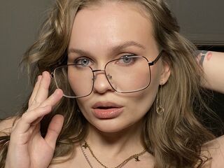 naughty chatroom KattyWests