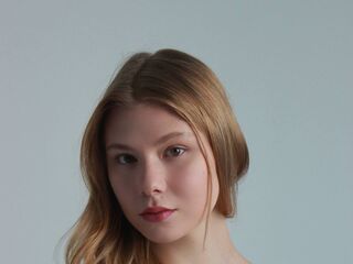 naked cam girl masturbating with sextoy LavonAllara