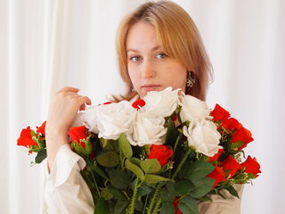 chatroom web cam LeilaDenner