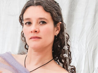 free live chatroom LiaCotes