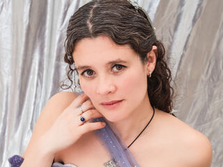 topless cam girl LiaEspenser