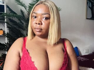 cambitch LilianLeo