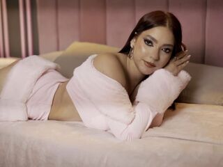 cam strip tease LilithFoxter