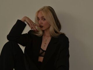 topless webcamgirl LillyLord