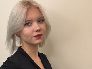 hot cam girl masturbating with dildo LindsayMcirvin