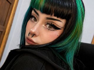 camwhore masturbating with vibrator LolaGraves