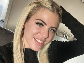 live sex webcam LuceySmith