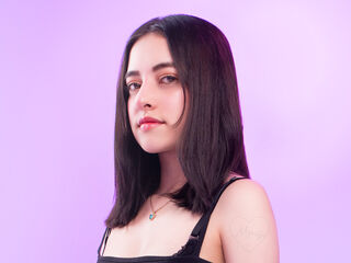 free live chatroom LunaBelleth