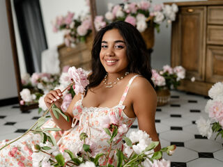 webcam strip tease show LunaCartier