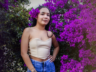 cam girl playing with sextoy MailyCambell