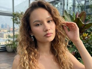 camgirl webcam pic MaliaUcci