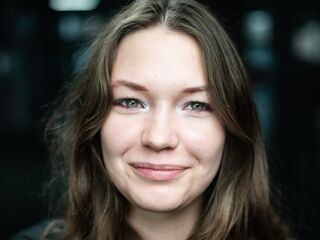 topless webcamgirl MargertSpinoza