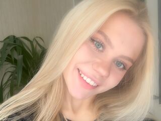 camslut naked MarlenaBalceiro