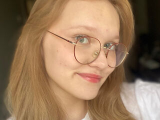 webcam live show MicahCussins