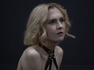 naked cam chat MilaVeyra