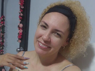 cam chat room MireyaVidal