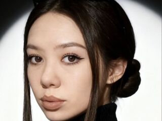free videochat NeomiMesker