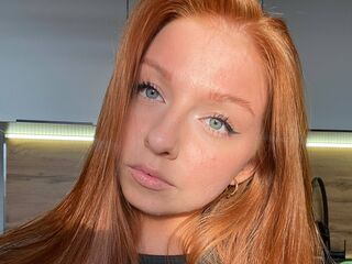 hot girl webcam NicoleTatako