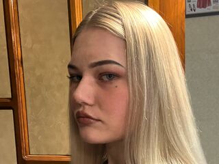 live sex show NicolynMoore