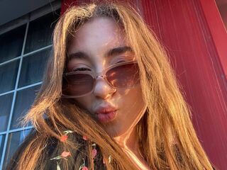 hot cam girl masturbating with vibrator PatrickBriley