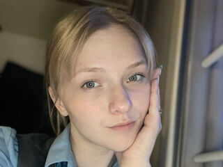 hot strip tease web cam PiaFykes
