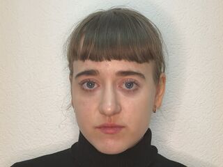 chatroom QianaWhiston