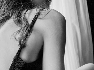 cam girl pic RemaRoy