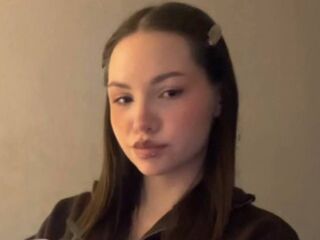 nude webcamgirl RolandeViscarra