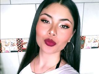 fingering camslut ScarlettReven