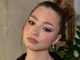 camgirl video chat SeyolaHilgerst