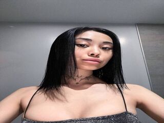 cam girl showing tits SheriGaller