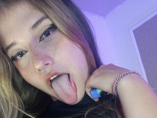 free live sexcam SofiiaVance