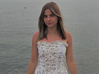 nude webcamgirl StellaWerty