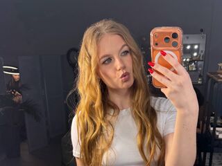 hot girl webcam video TainaSaffo