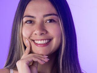 chat room cam ValentinaForest