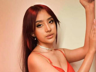 camgirl playing with dildo VeronicaMiller