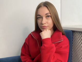 camgirl showing tits WhitleySparaco