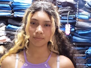 free live cam ZoeFletcher